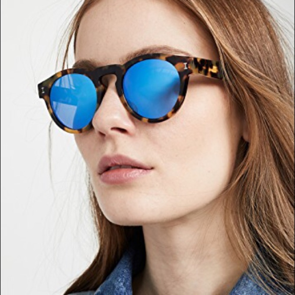 ILLESTEVA Leonard blue reflective sunglasses